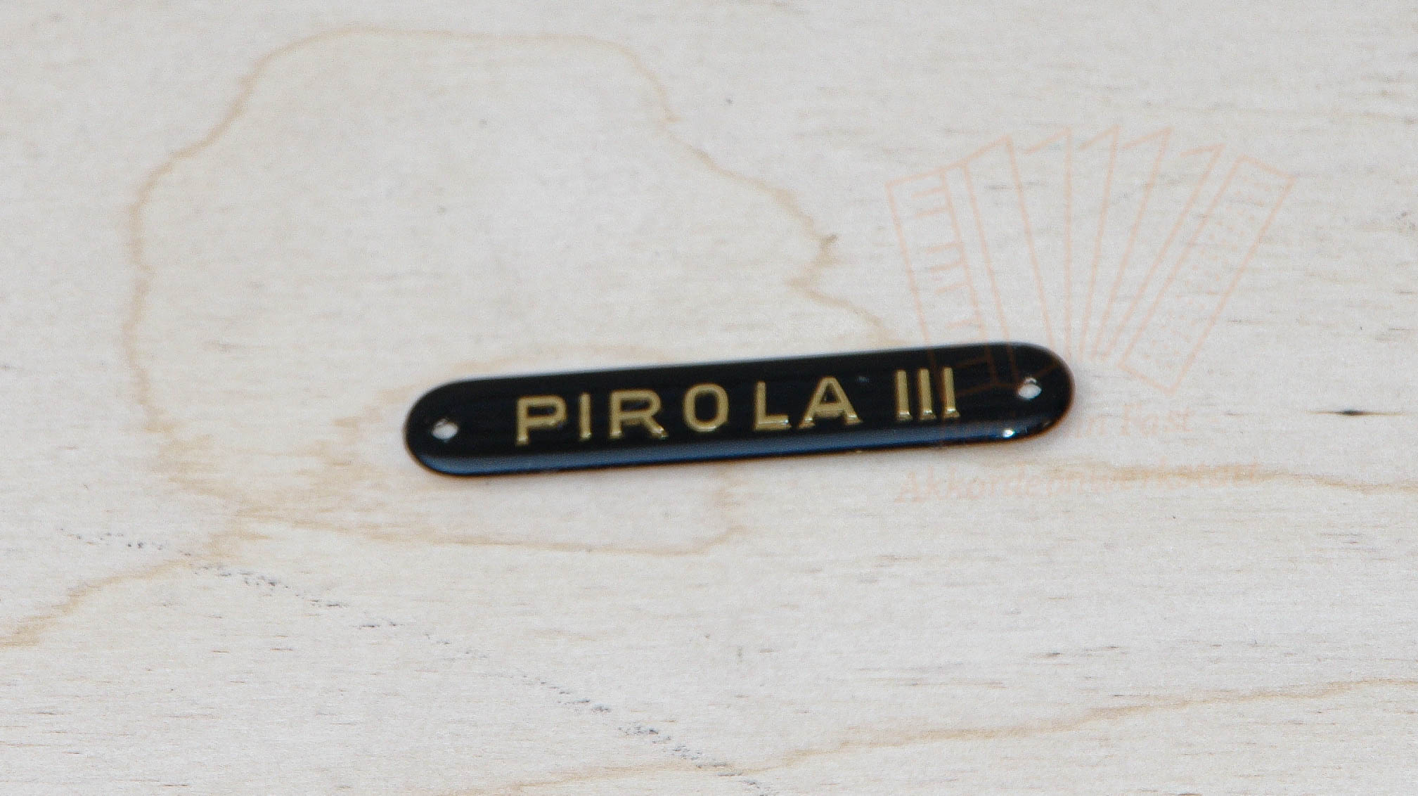 Schriftzug "PIROLA III" gebraucht Schriftzug "PIROLA III" gebraucht
