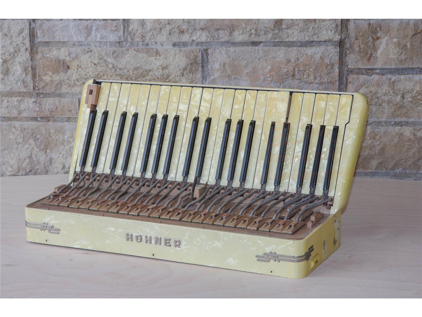 Diskantgehäuse Hohner Tango (alte Baureihe) - gebraucht