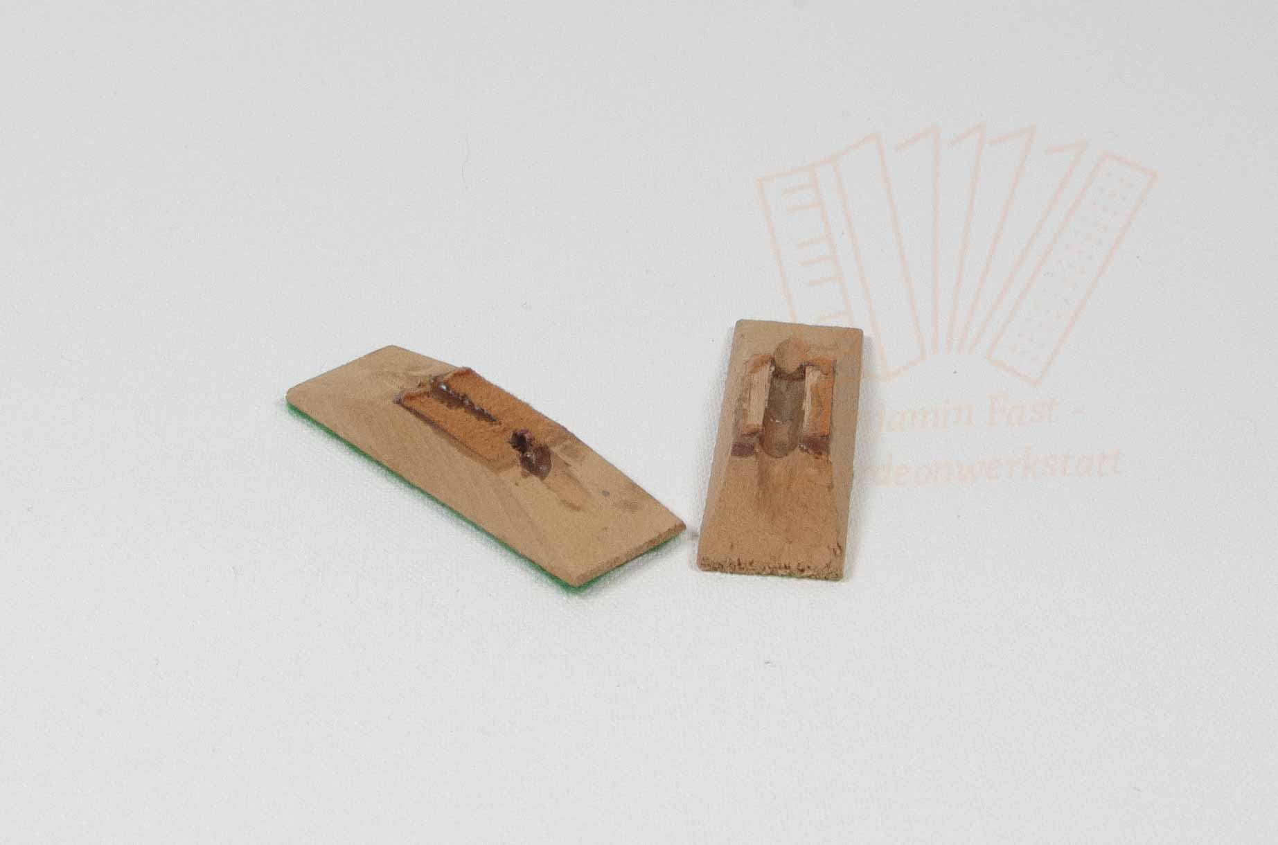 Klappe Diskant Holz 49x15,5mm gebraucht Klappe Diskant Holz 49x15,5mm gebraucht