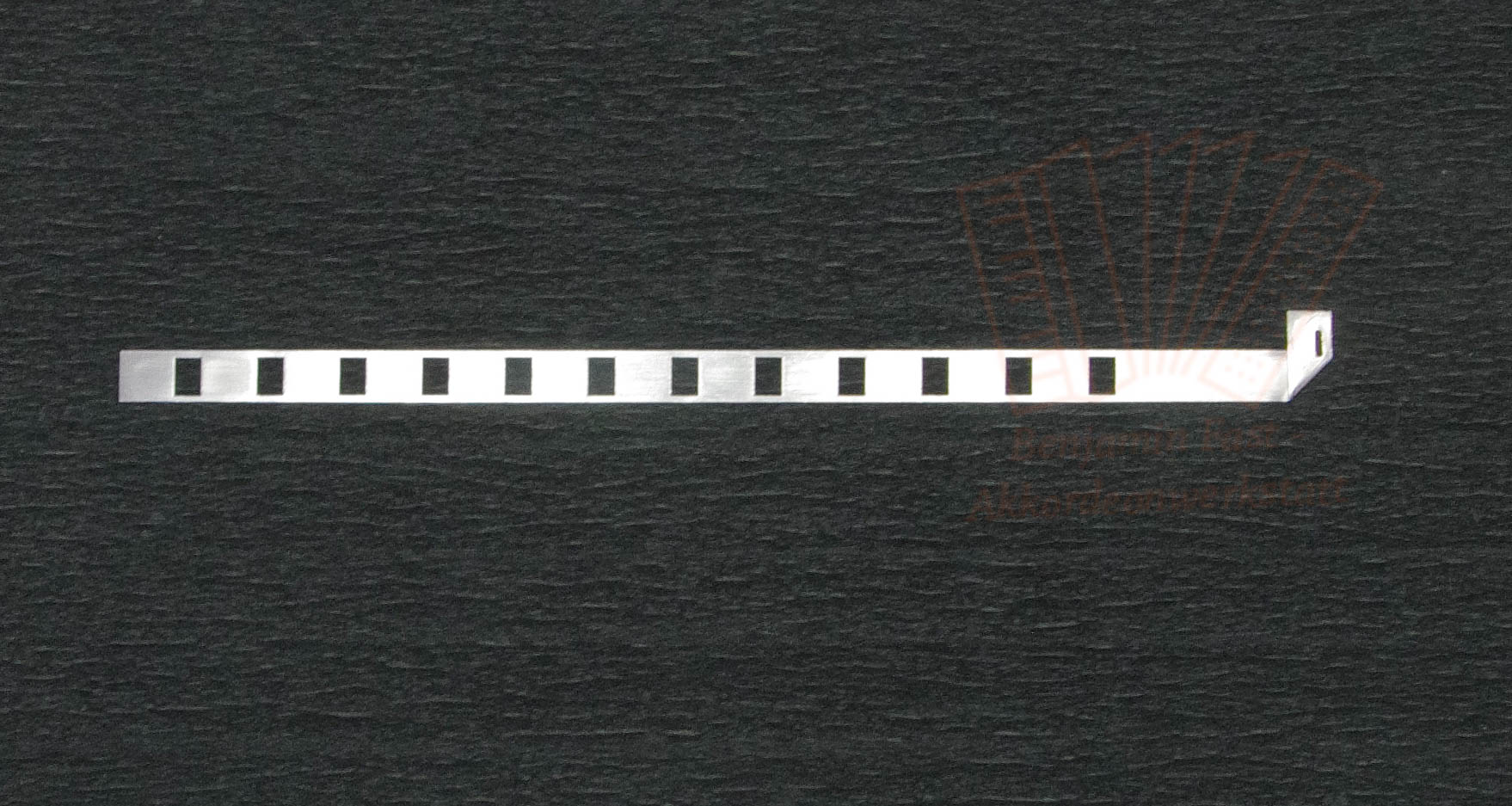 Registerschieber Bass Alu gerade 33x1,4 cm, gebraucht Registerschieber Bass Alu gerade 33x1,4 cm, gebraucht