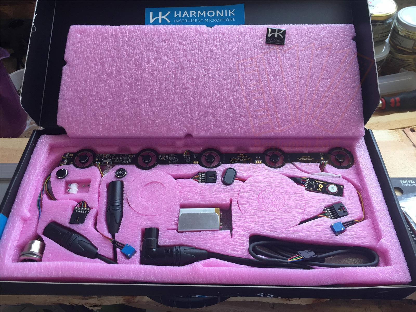 Einbaumikrofon Harmonik AC5001-RG Signature (5 Miks - 37cm) - Richard Galliano Einbaumikrofon Harmonik AC5001-RG Signature (4 Miks - 29cm) - Richard Galliano