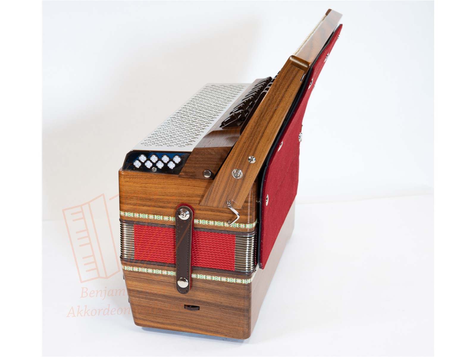 Akkordeon Weltmeister Monte 37 Helikon gebraucht Akkordeon Weltmeister Monte 37 Helikon gebraucht