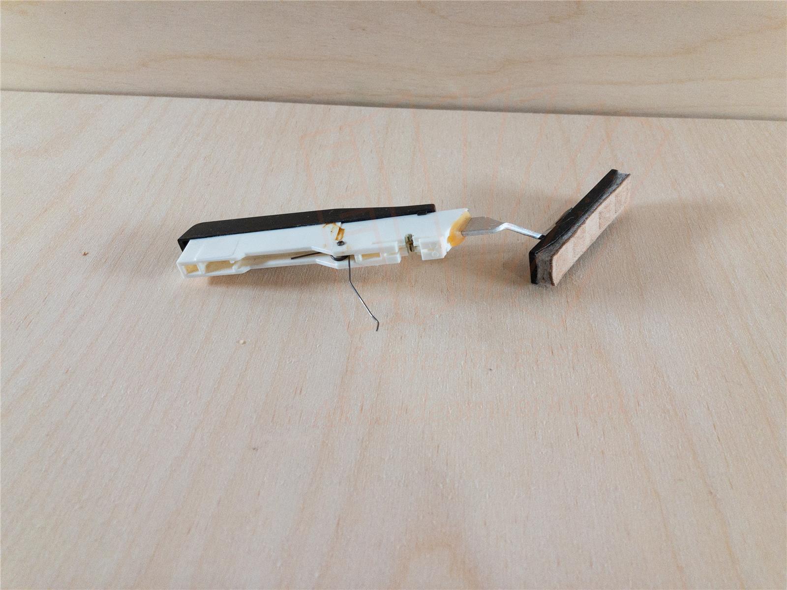 Schwarze Taste Hohner Atlantic IV N komplett, gebraucht gerade Schwarze Taste Hohner Atlantic IV N komplett, gebraucht gerade