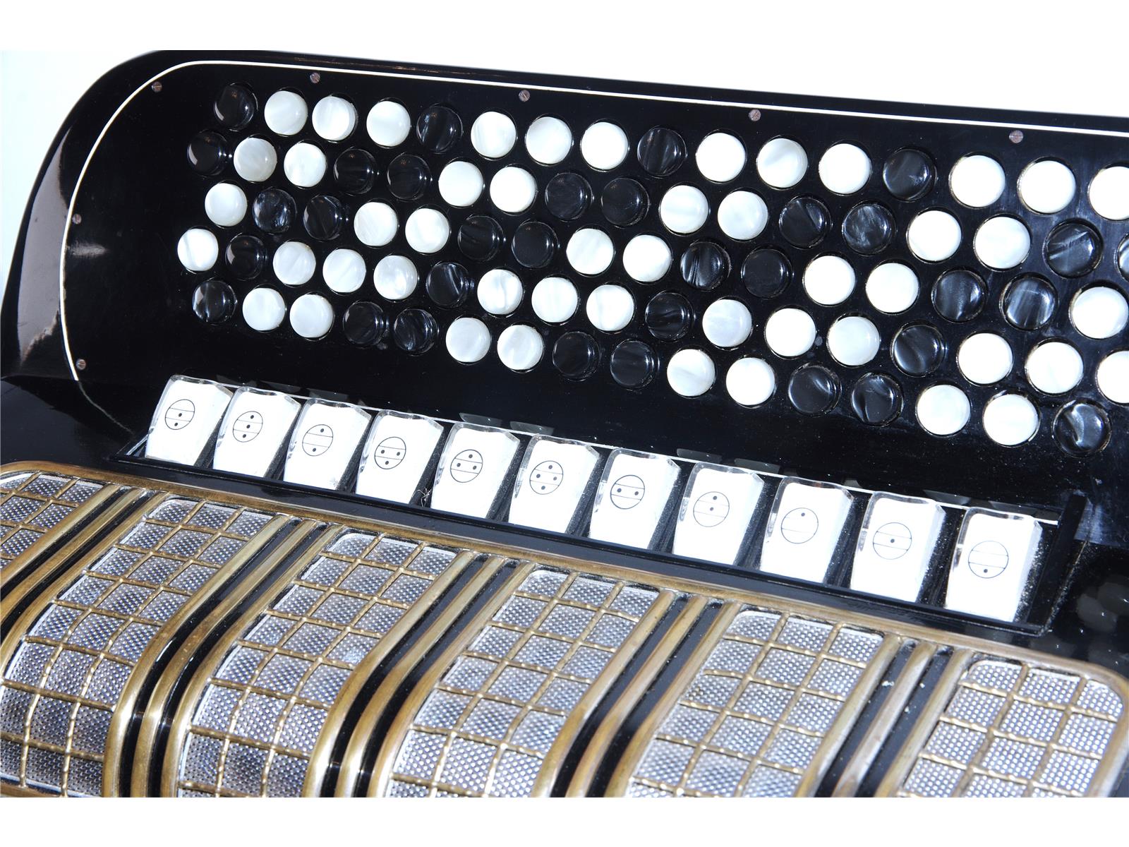 Knopfakkordeon Hohner Maestro IV B-Griff flach, gebraucht Knopfakkordeon Hohner Maestro IV B-Griff flach, gebraucht