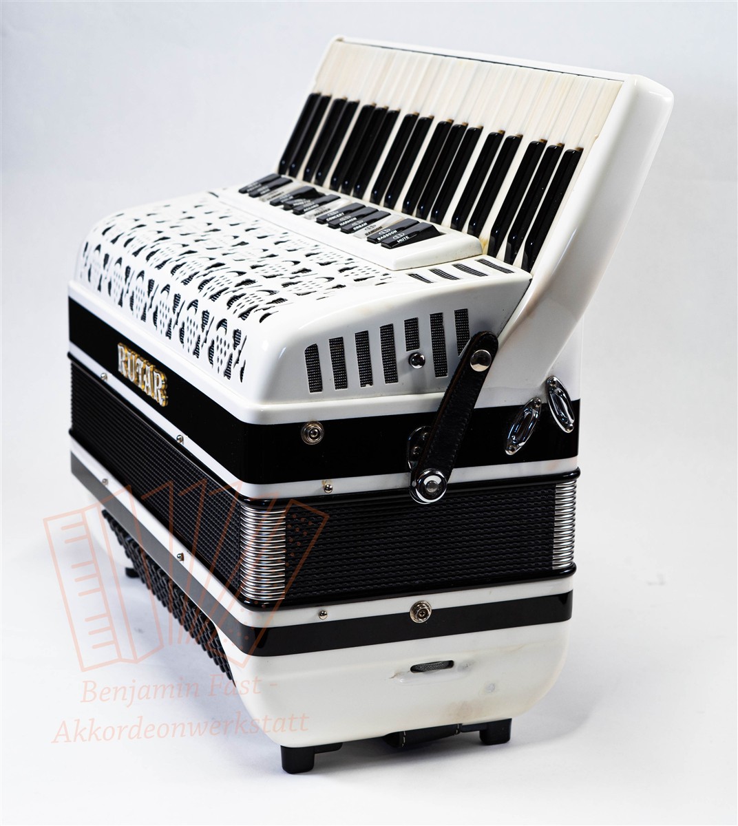 Akkordeon Rutar Simfonija 5R 41/120/V/13 gebraucht Akkordeon Rutar Simfonija 5R 41/120/V/13 gebraucht