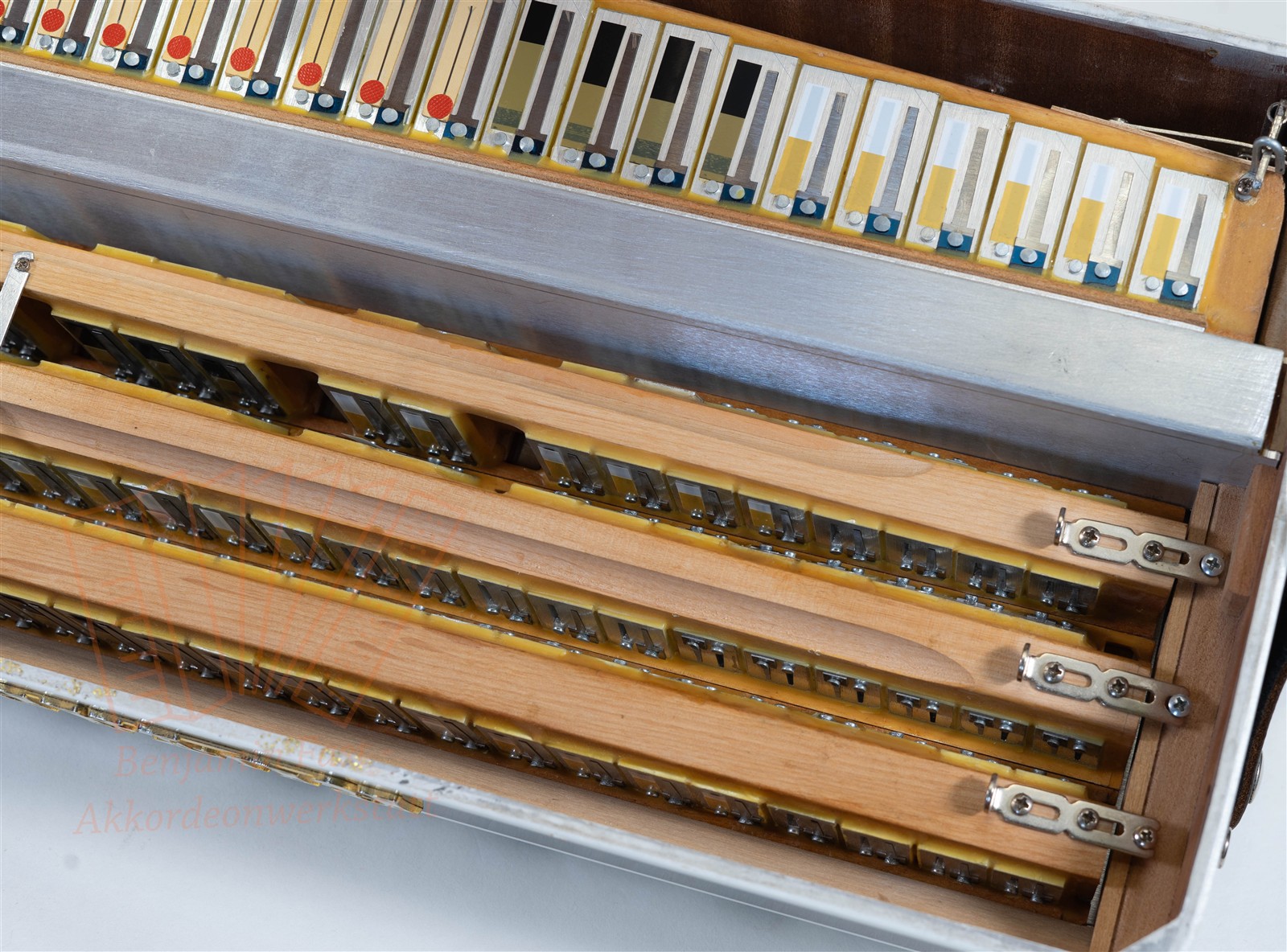 Akkordeon Rutar Simfonija 5R 41/120/V/13 gebraucht Akkordeon Rutar Simfonija 5R 41/120/V/13 gebraucht