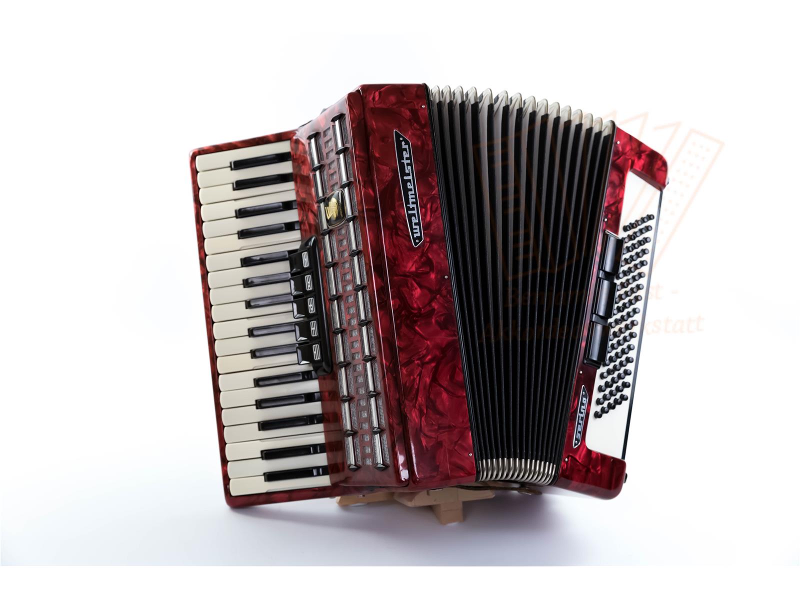Akkordeon Weltmeister Serino 34/80/III rot gebraucht Akkordeon Weltmeister Serino 34/80/III rot gebraucht
