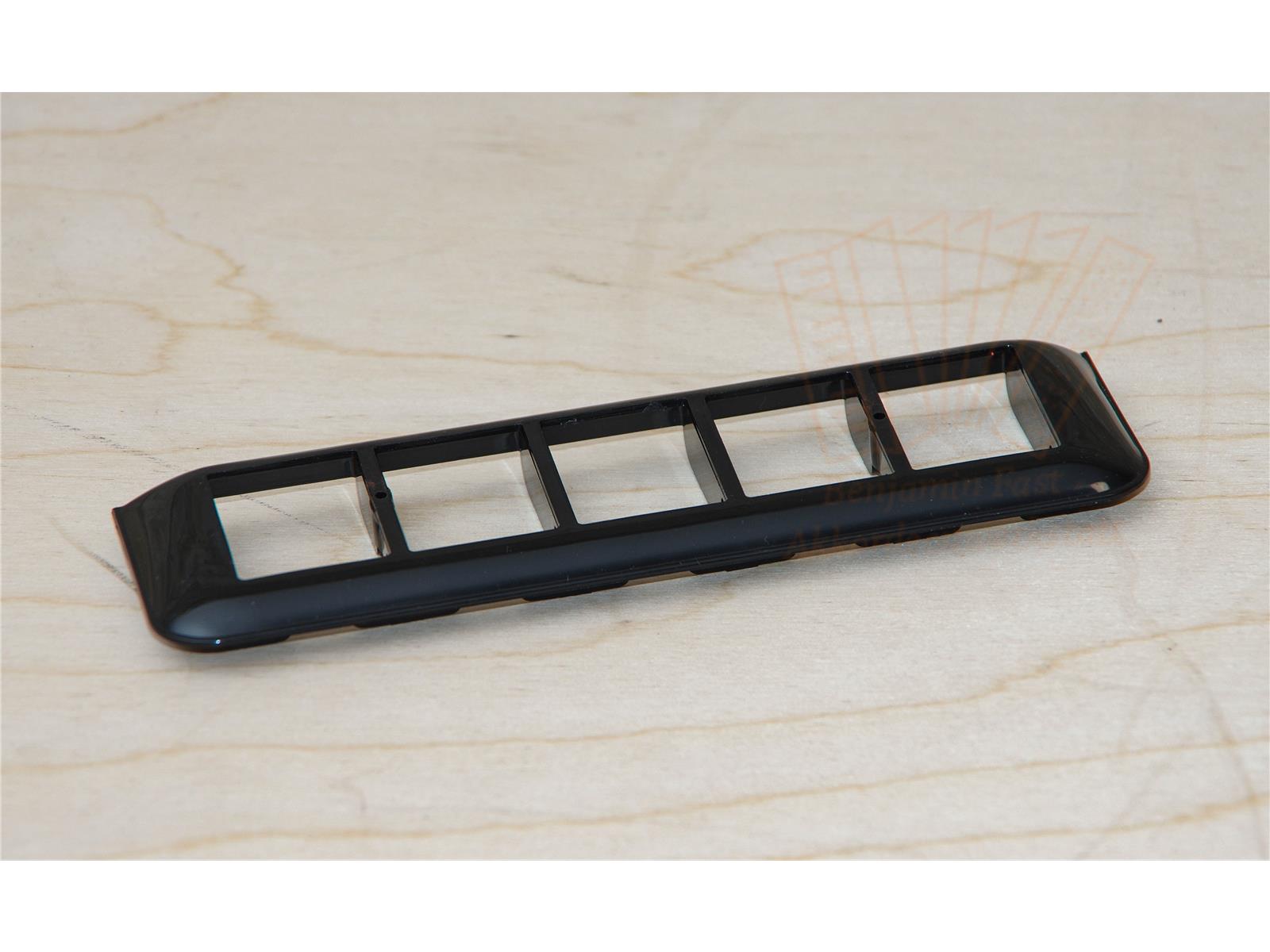 Registerkragen Weltmeister 5-fach - alte Form Registerkragen Weltmeister 5-fach - alte Form