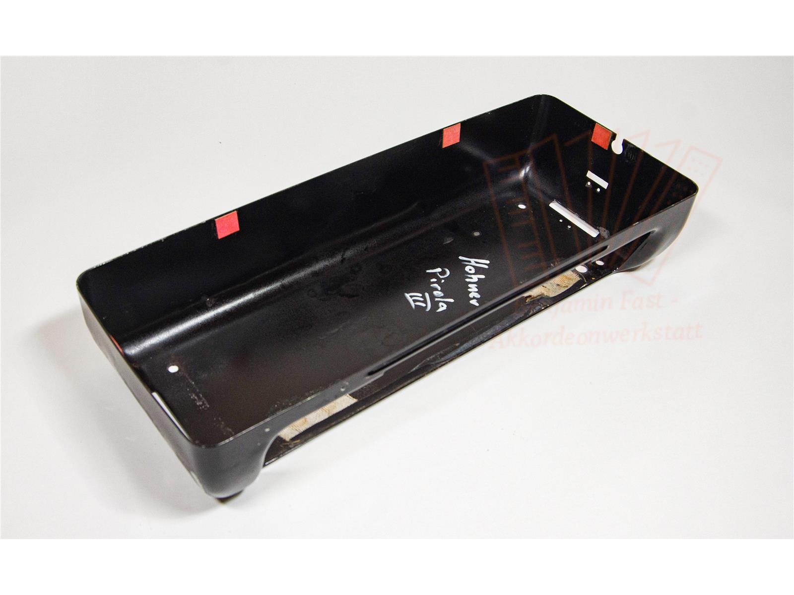 Basshaube Hohner Pirola III schwarz - stark gebraucht Basshaube Hohner Pirola III schwarz - stark gebraucht