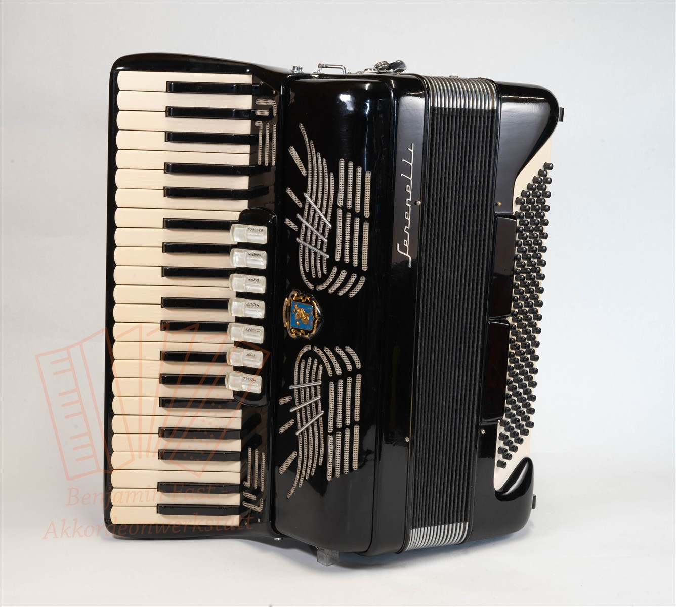 Akkordeon Serenelli 120 Bass schwarz, gebraucht Akkordeon Serenelli 120 Bass schwarz, gebraucht