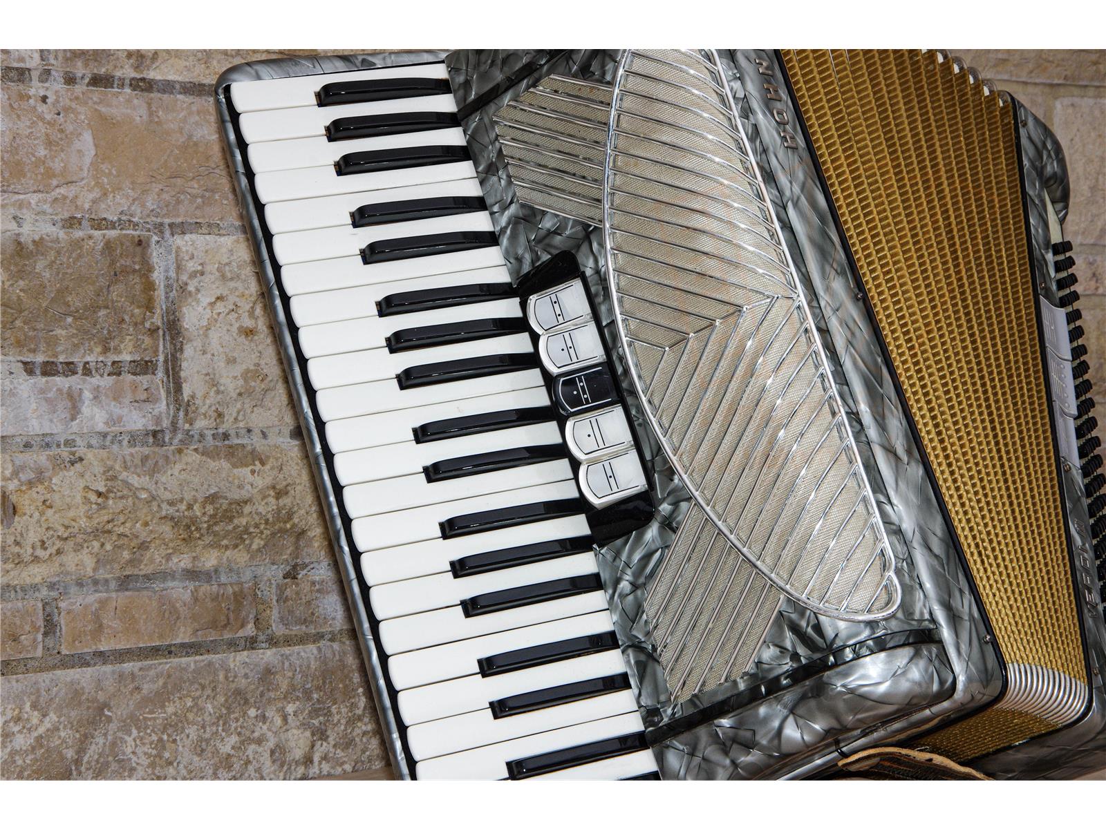 Akkordeon Hohner Verdi III 41/120/III/5/3 gebraucht