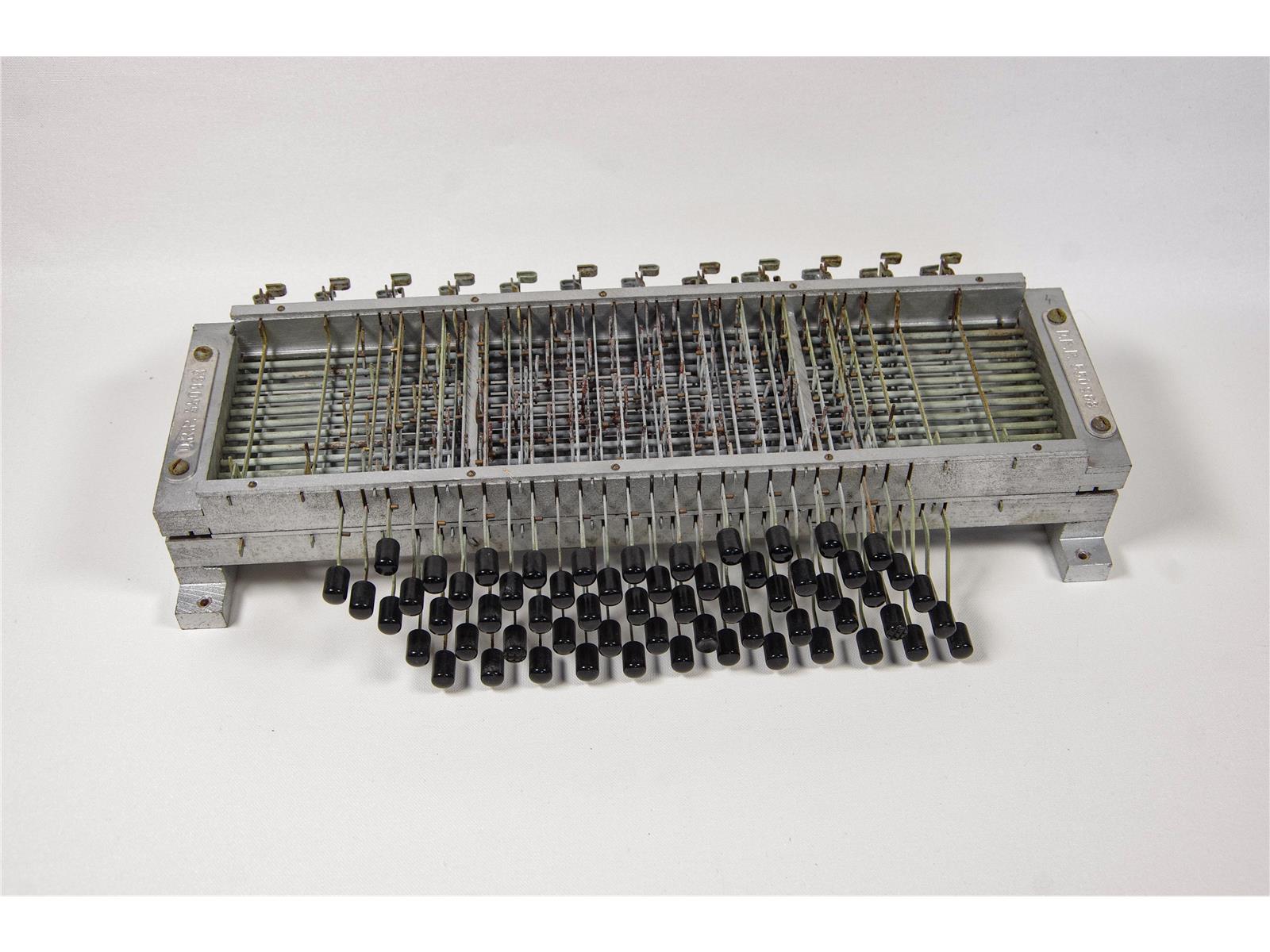 Bassmechanik Hohner Tango IM 60 komplett, gebraucht Bassmechanik Hohner Tango IM 60 komplett, gebraucht