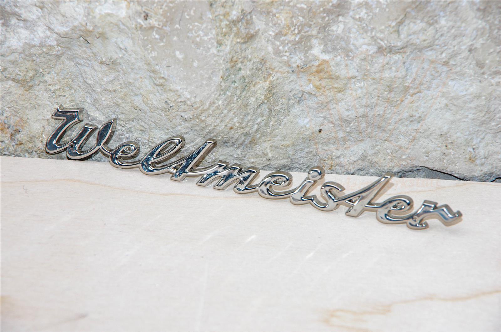 Schriftzug "Weltmeister" plastgalvanisiert (alte Version) Schriftzug "Weltmeister" plastgalvanisiert (alte Version)