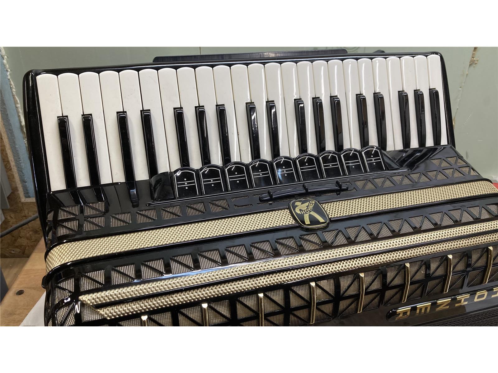 Akkordeon Hohner Atlantic III P, gebraucht/defekt