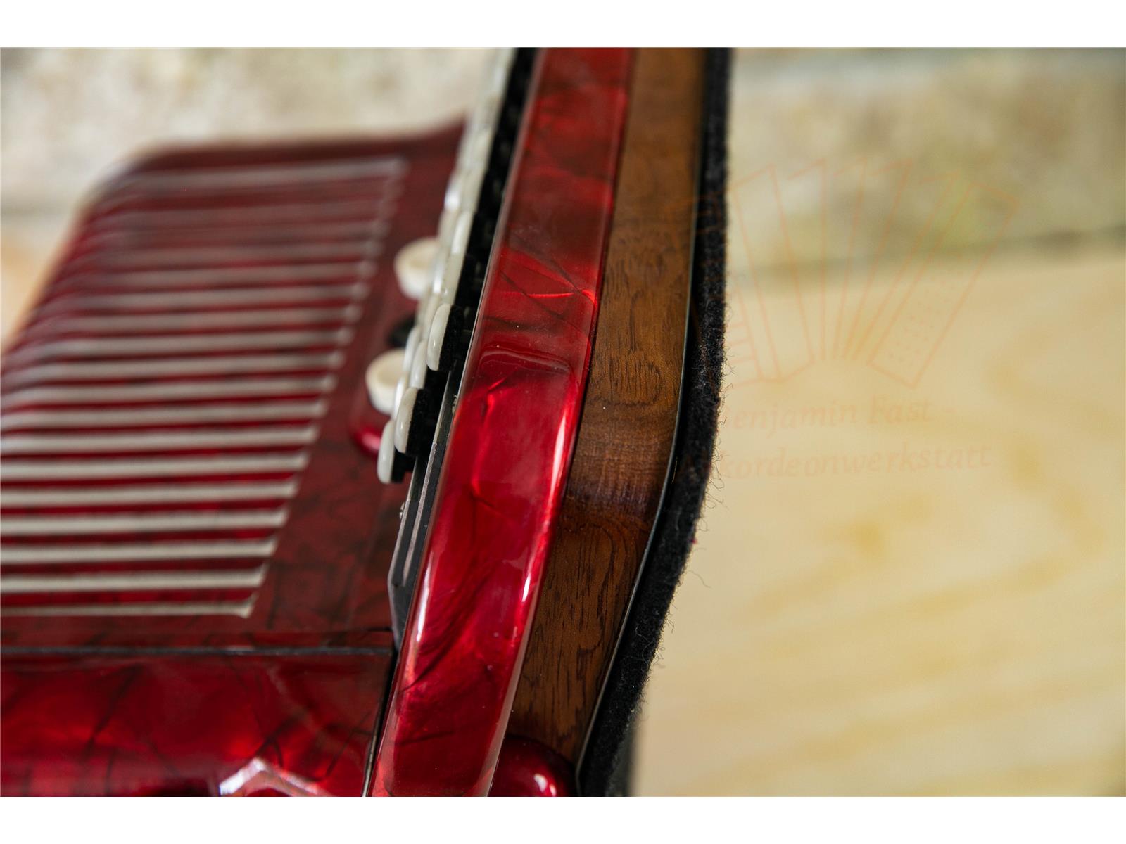 Knopfakkordeon Hohner Amati III M C-Griff 2-chörig gebraucht