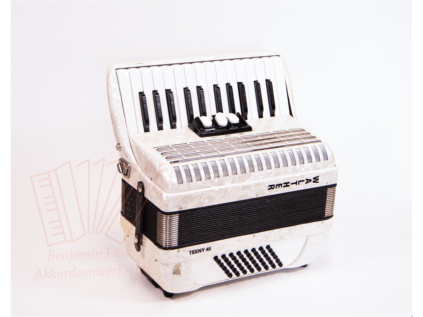 Akkordeon Walther Teeny 48 weiß gebraucht Akkordeon Walther Teeny 48 weiß gebraucht