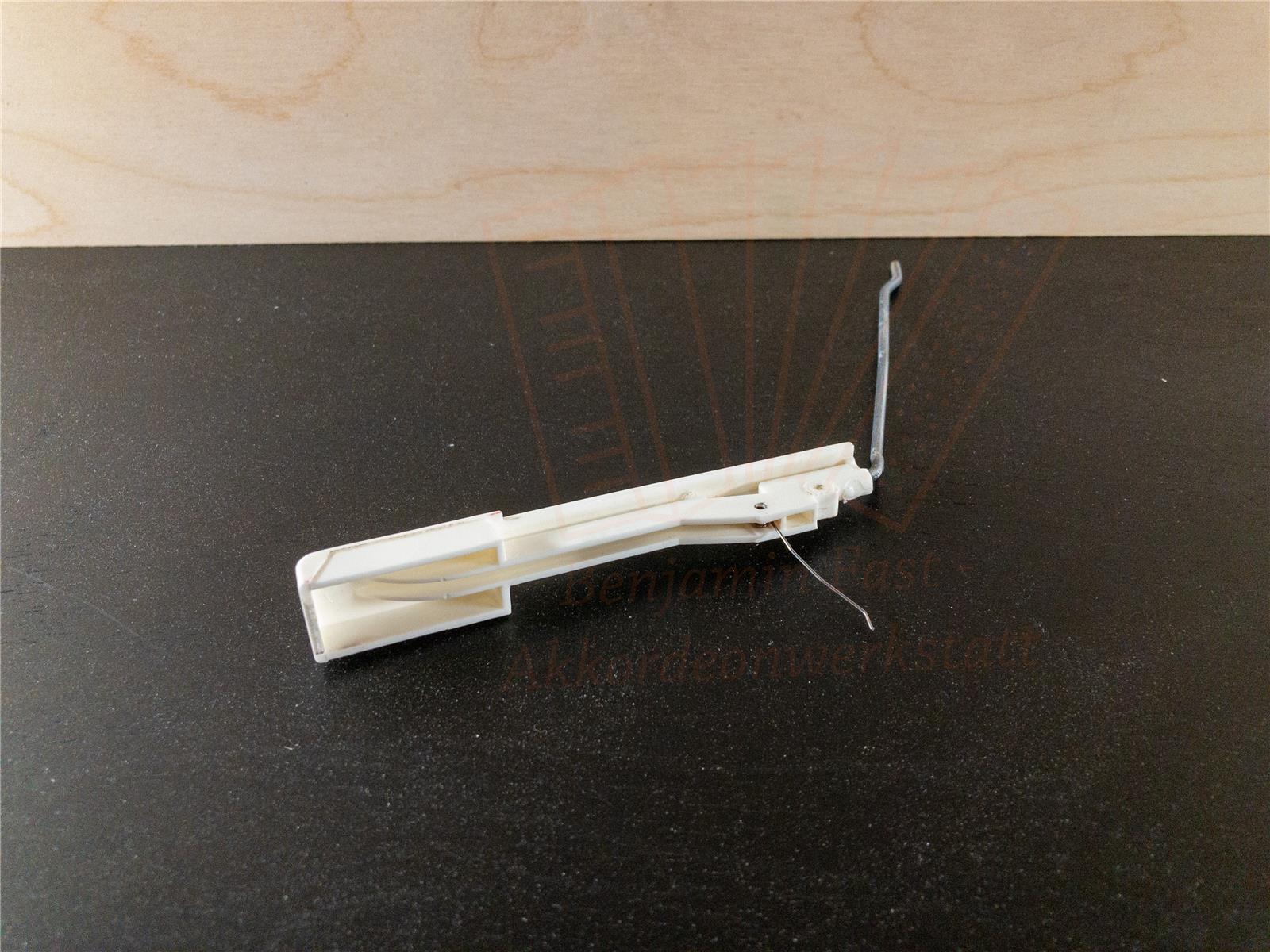 Weiße Taste Hohner Arietta II M, gebraucht Taste A 1/L Weiße Taste Hohner Arietta II M, gebraucht Taste A 1/L