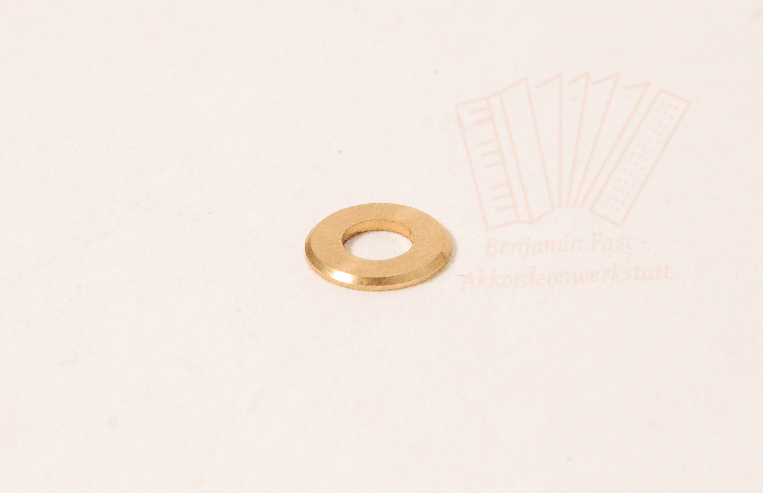 Kugelscheibe M4 Messing ISO 7090 Kugelscheibe M4 Messing ISO 7090